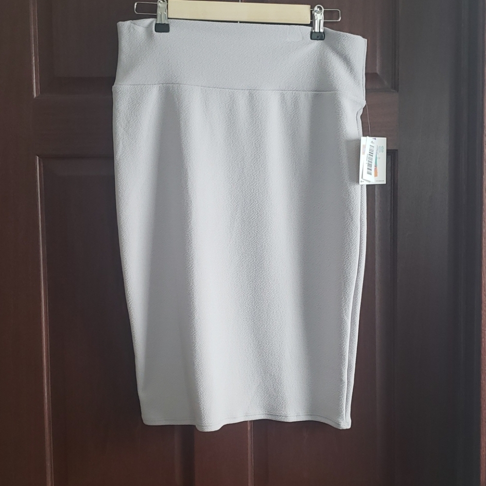 Lularoe Light Gray Cassie
